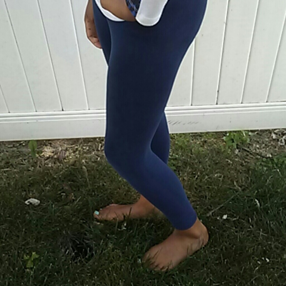 Navy leggings